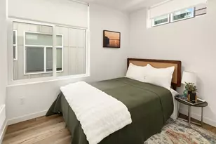 2404 Dexter Ave N, Seattle, WA 98109 - Photo 10