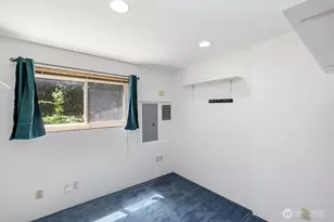 10312 Wallingford Ave N, Seattle, WA 98133 - Photo 16