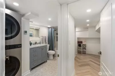 814 N 32nd Street, Renton, WA 98056 - Photo 28