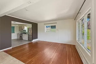 3526 S Bennett St, Seattle, WA 98118 - Photo 2