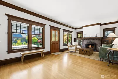 6314 19th Avenue NE, Seattle, WA 98115 - Photo 4