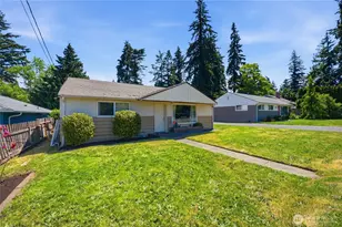 18824 Midvale Ave N, Shoreline, WA 98133 - Photo 2