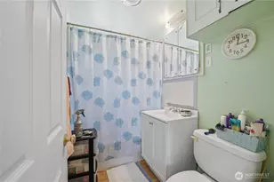 18824 Midvale Ave N, Shoreline, WA 98133 - Photo 14