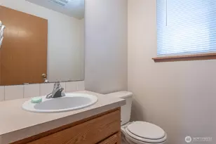 1608 1610 E 34th St, Tacoma, WA 98404 - Photo 2