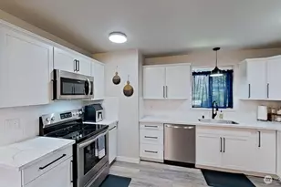 361 NE Barbara Blvd, Belfair, WA 98528 - Photo 2