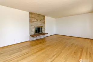 5127 S Hazel St, Seattle, WA 98178 - Photo 4