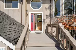 14812 SE 62nd Ct, Bellevue, WA 98006 - Photo 2