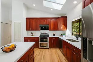 14812 SE 62nd Ct, Bellevue, WA 98006 - Photo 10