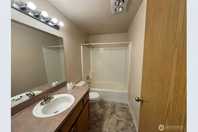 1108 S 11th Avenue, Kelso, WA 98626 - Photo 8