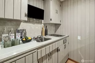 9119 Cyrus Ave NW, Seattle, WA 98117 - Photo 26