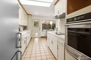 9119 Cyrus Ave NW, Seattle, WA 98117 - Photo 14