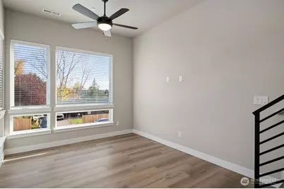 12810 66th Avenue S, Seattle, WA 98178 - Photo 10
