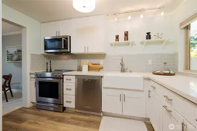 322 N 134th Street #104, Seattle, WA 98133 - Photo 8
