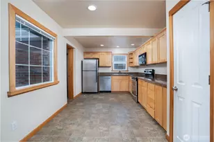 113 Farallone Ave, Fircrest, WA 98466 - Photo 10