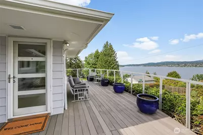 10417 76th Avenue S, Seattle, WA 98178 - Photo 1