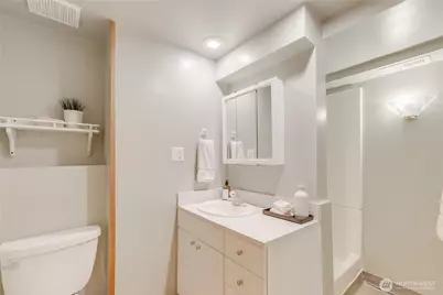 10417 76th Avenue S, Seattle, WA 98178 - Photo 22
