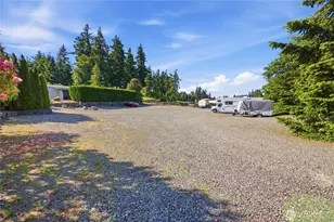 9314 Canyon Rd E, Puyallup, WA 98371 - Photo 32