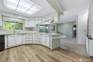 9314 Canyon Rd E, Puyallup, WA 98371 - Photo 18