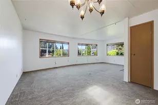 9314 Canyon Rd E, Puyallup, WA 98371 - Photo 12