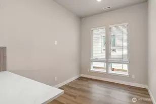 6613 S 128th St, Seattle, WA 98178 - Photo 2