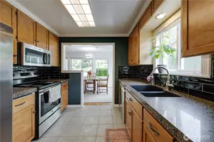 1918 S Lake Stickney Dr, Lynnwood, WA 98087 - Photo 22