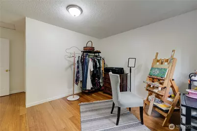 1918 S Lake Stickney Dr, Lynnwood, WA 98087 - Photo 16