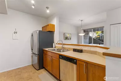 21430 40th Place S #A, SeaTac, WA 98198 - Photo 8