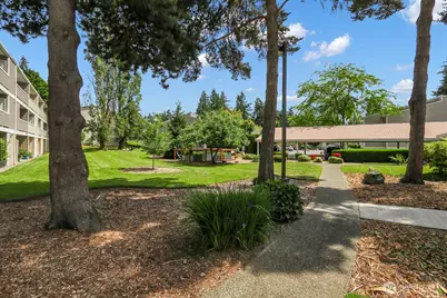 12415 NE 130th Court #H310, Kirkland, WA 98034 - Photo 20