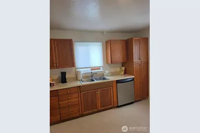 1720 Snyder Avenue, Bremerton, WA 98312 - Photo 10