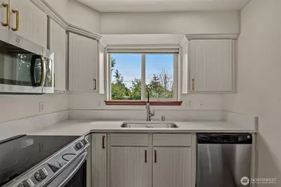 527 Neff Circle, Burlington, WA 98233 - Photo 4