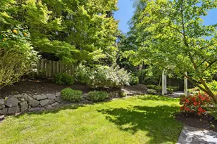 2720 105th Ave SE, Beaux Arts, WA 98004 - Photo 28