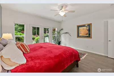 321 E Fairway Dr, Allyn, WA 98524 - Photo 20