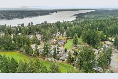 321 E Fairway Dr, Allyn, WA 98524 - Photo 34
