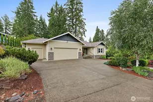 321 E Fairway Dr, Allyn, WA 98524 - Photo 32