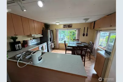 24500 Russell Road #27, Kent, WA 98032 - Photo 4