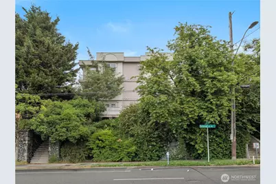 5624 Roosevelt Way NE #302, Seattle, WA 98105 - Photo 22