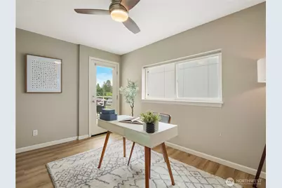 5624 Roosevelt Way NE #302, Seattle, WA 98105 - Photo 16