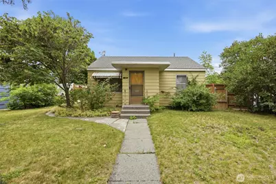 27 E Street SW, Ephrata, WA 98823 - Photo 1