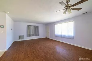 1308 W Main St, Centralia, WA 98531 - Photo 6