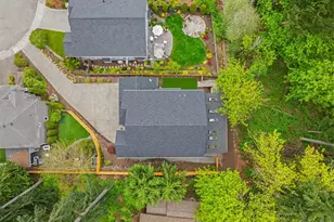 4221 NE 27th Pl, Newcastle, WA 98059 - Photo 38