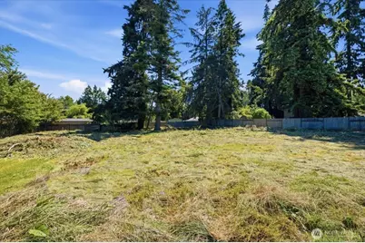 18820 Midvale Avenue N, Shoreline, WA 98133 - Photo 2