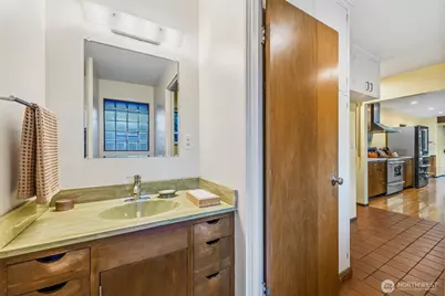 802 San Juan Avenue, Fircrest, WA 98466 - Photo 12