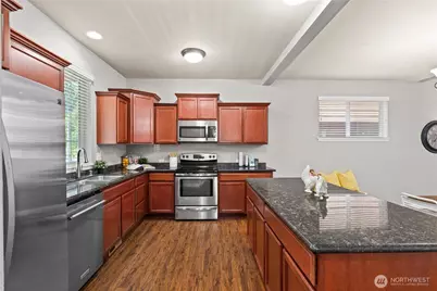 4538 Edgewater Boulevard NE, Lacey, WA 98516 - Photo 4