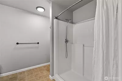 4538 Edgewater Boulevard NE, Lacey, WA 98516 - Photo 24