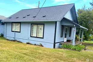 616 S Race St, Port Angeles, WA 98362 - Photo 2