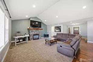 803 Mapleridge Dr, Everson, WA 98247 - Photo 6
