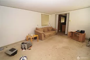2544 NE 90th St, Seattle, WA 98115 - Photo 8