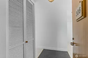 521 5th Ave W, Seattle, WA 98119 - Photo 2