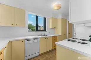 521 5th Ave W, Seattle, WA 98119 - Photo 12