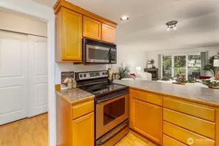 7809 218th St SW, Edmonds, WA 98026 - Photo 10